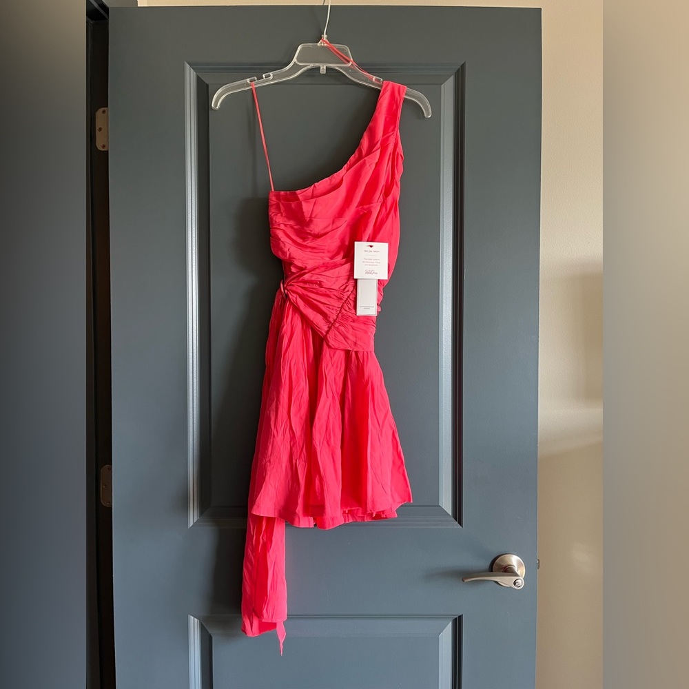 DO + BE pink one shoulder dress - Picture 4 of 9